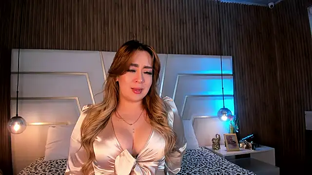 Xara Shadow online show from 03/12/26, 10:47