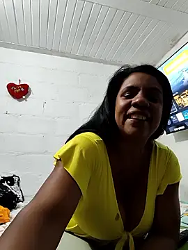 Snapshot of Zeyllyjhonson chatting on 06/19/26, 11:31 Zeyllyjhonson online show from 06/19/26, 11:31