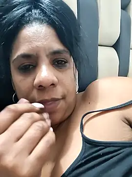 Snapshot of Zeyllyjhonson chatting on 01/31/26, 11:47 Zeyllyjhonson online show from 01/31/26, 11:47