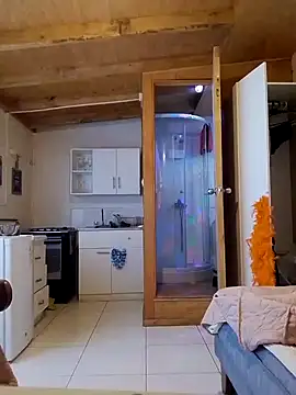 Julieth Monserrat online show from 02/12/26, 08:41