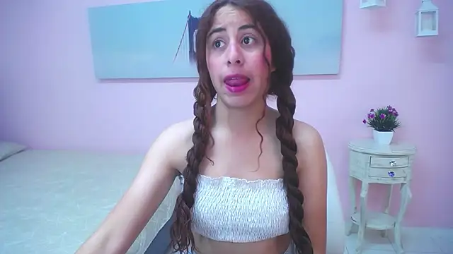 scarlett clyde online show from 03/28/26, 12:28