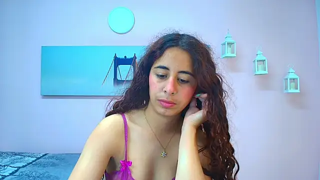 Snapshot of scarlett_clyde chatting on 07/12/26, 12:39 scarlett clyde online show from 07/12/26, 12:39