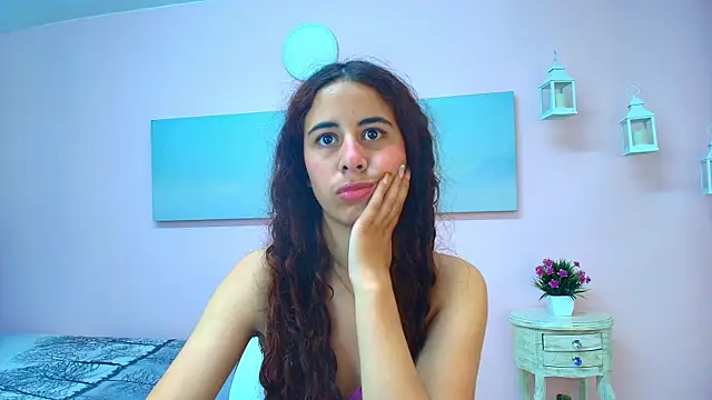 Snapshot of scarlett_clyde chatting on 07/15/26, 12:45 scarlett clyde online show from 07/15/26, 12:45