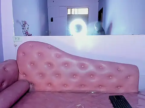 Snapshot of CottonCloud20 chatting on 02/19/26, 02:14 CottonCloud20 online show from 02/19/26, 02:14