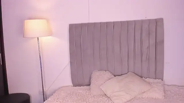 im charles online show from 02/12/26, 08:41