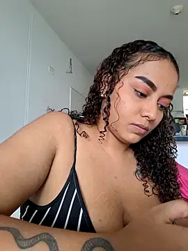 curly girl 31 online show from 05/26/26, 08:18