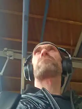 Snapshot of BlnAktivGay chatting on 04/16/26, 09:54 BlnAktivGay online show from 04/16/26, 09:54