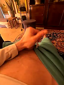 Snapshot of BlnAktivGay chatting on 04/04/26, 03:29 BlnAktivGay online show from 04/04/26, 03:29