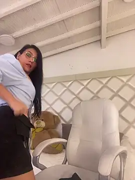 Snapshot of Miaswwe chatting on 02/04/26, 02:12 Miaswwe online show from 02/04/26, 02:12