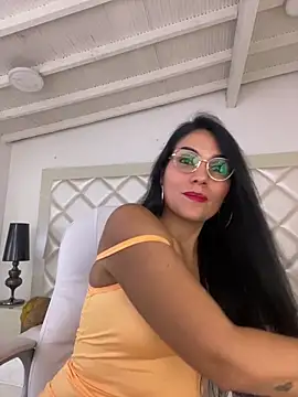 Snapshot of Miaswwe chatting on 02/09/26, 04:38 Miaswwe online show from 02/09/26, 04:38