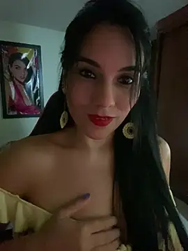 Snapshot of Miaswwe chatting on 06/25/26, 11:54 Miaswwe online show from 06/25/26, 11:54