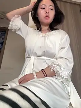 Cheating-wife online show from 04/22/26, 05:58