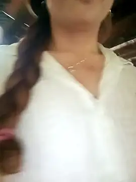 Bling sexy online show from 04/04/26, 12:39