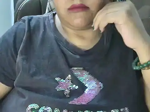 Snapshot of GaggingGirl_ chatting on 06/19/26, 07:52 GaggingGirl online show from 06/19/26, 07:52