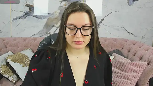 MoonlightLovee online show from 01/19/26, 01:53