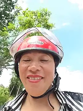 Snapshot of Jooj- chatting on 07/14/26, 03:33 Jooj- online show from 07/14/26, 03:33