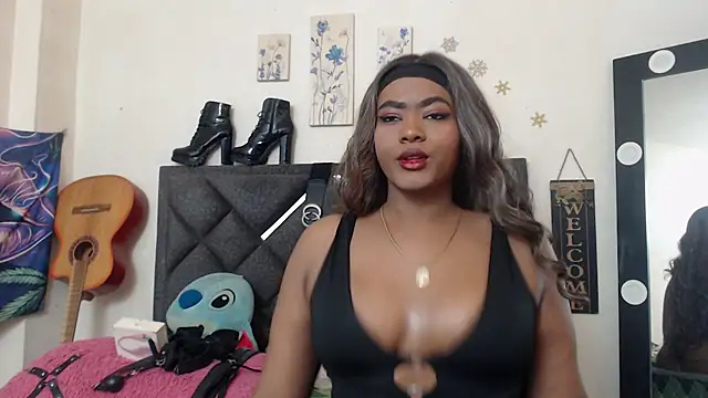Natashabella    online show from 05/09/26, 03:04