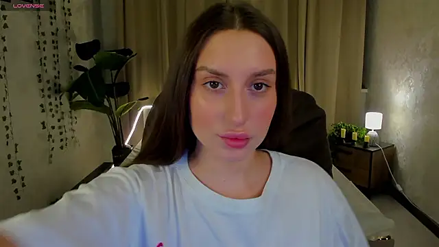 Snapshot of Celine_Coello chatting on 03/19/26, 04:01 Celine Coello online show from 03/19/26, 04:01