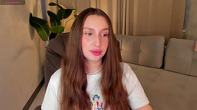 Snapshot of Celine_Coello chatting on 05/08/26, 12:42 Celine Coello online show from 05/08/26, 12:42