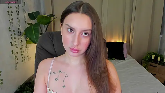 Snapshot of Celine_Coello chatting on 03/24/26, 04:01 Celine Coello online show from 03/24/26, 04:01