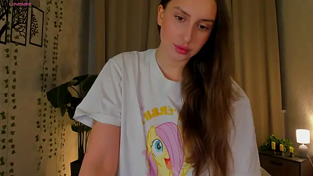 Snapshot of Celine_Coello chatting on 04/15/26, 04:07 Celine Coello online show from 04/15/26, 04:07