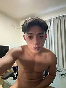 Yooo17 online show from 06/04/26, 08:41