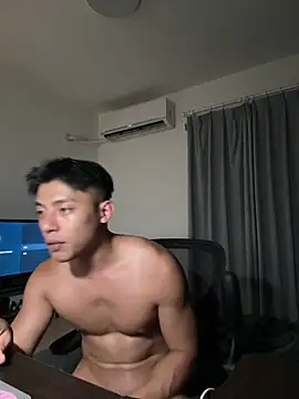 Yooo17 online show from 04/18/26, 02:08