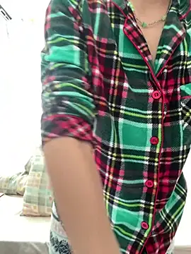 Snapshot of ruanruan05 chatting on 02/20/26, 01:46 ruanruan05 online show from 02/20/26, 01:46