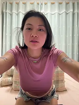 Snapshot of ruanruan05 chatting on 02/18/26, 01:51 ruanruan05 online show from 02/18/26, 01:51