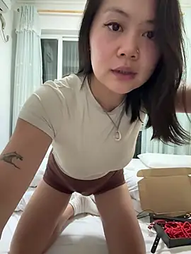 ruanruan05 online show from 03/18/26, 02:30