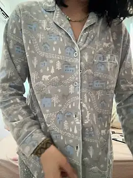 Snapshot of ruanruan05 chatting on 02/10/26, 01:37 ruanruan05 online show from 02/10/26, 01:37