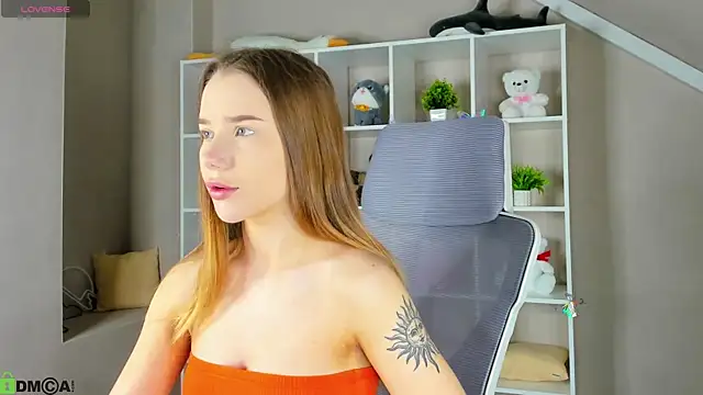 Nicole Vasquez online show from 04/16/26, 01:06