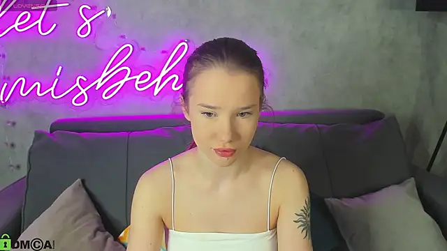 Nicole Vasquez online show from 04/06/26, 01:12