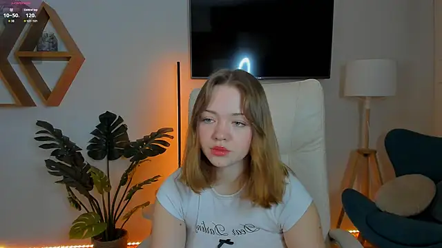 Kiss Moon online show from 02/24/26, 07:04