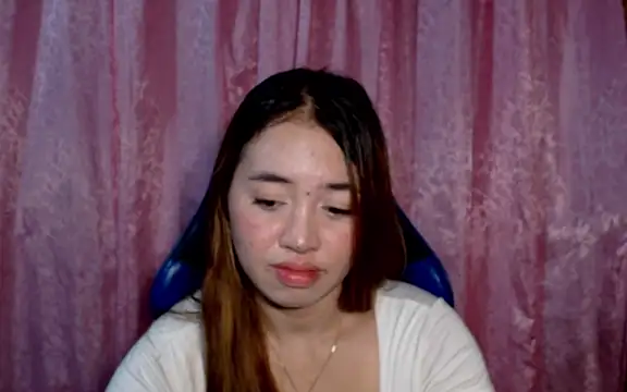 pinay mayahiga online show from 05/11/26, 04:04