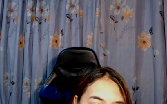 pinay mayahiga online show from 04/04/26, 05:19