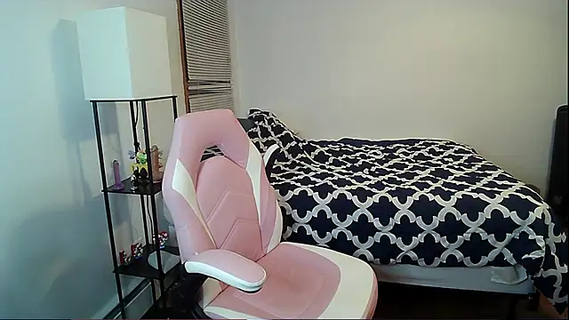 Snapshot of VanFairy526 chatting on 02/28/26, 11:10 VanFairy526 online show from 02/28/26, 11:10