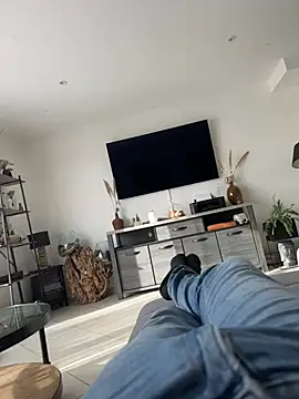 ju33100 online show from 01/15/26, 11:24