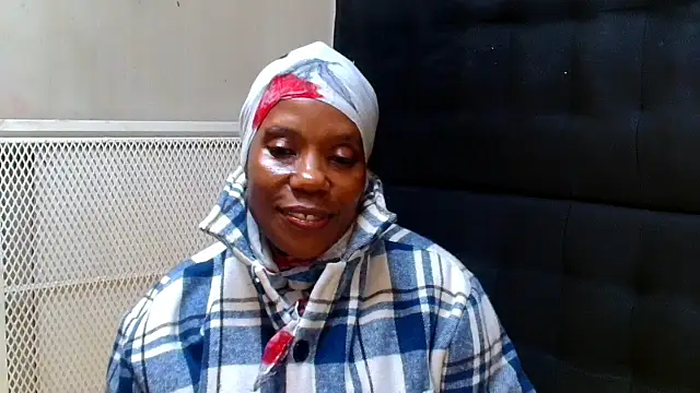 EbonyEmpressMilf online show from 06/17/26, 08:41