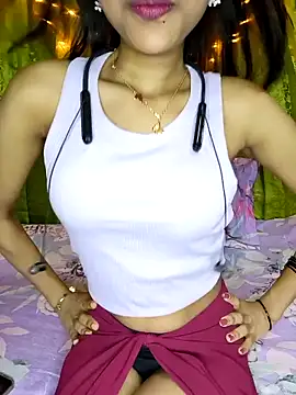 Maliha Chowdhury online show from 04/13/26, 06:23