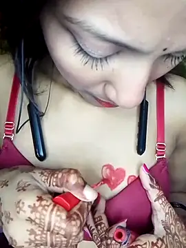 Maliha Chowdhury online show from 03/22/26, 01:23