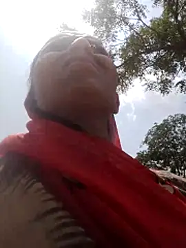 Juli rathore online show from 04/26/26, 05:49