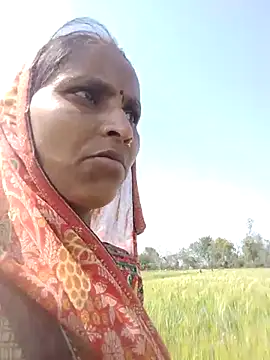 Juli rathore online show from 02/25/26, 05:51