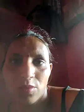 Juli rathore online show from 04/27/26, 07:17