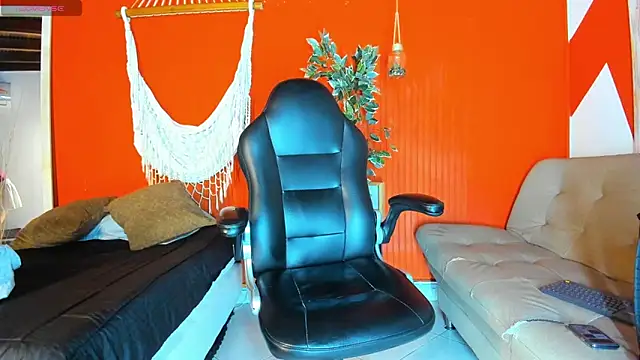 maria Turner1 online show from 05/10/26, 10:30