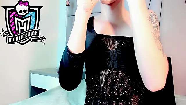 Miss-Saraii online show from 04/06/26, 04:08