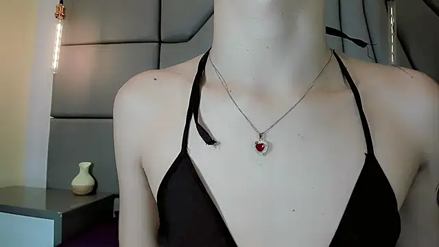 Snapshot of Miss-Saraii chatting on 02/12/26, 03:23 Miss-Saraii online show from 02/12/26, 03:23