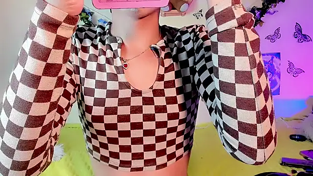 Miss-Saraii online show from 04/15/26, 04:22