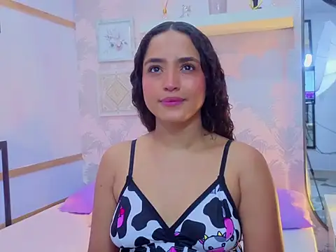 Emma Thompssonn online show from 03/05/26, 12:13