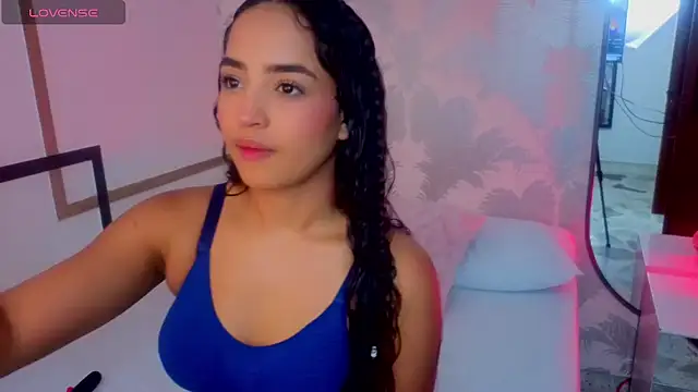 Emma Thompssonn online show from 05/28/26, 12:11
